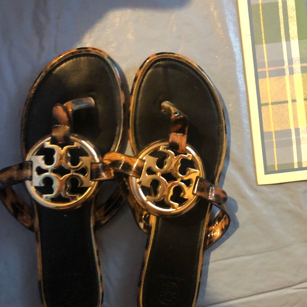 tory burch sandles